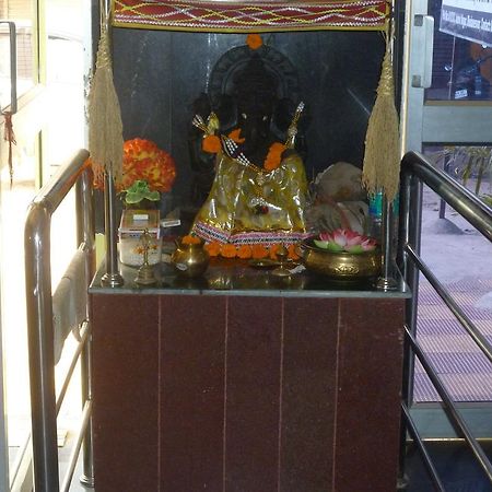 Hotel Nirmal Inn Bhubaneswar Zewnętrze zdjęcie